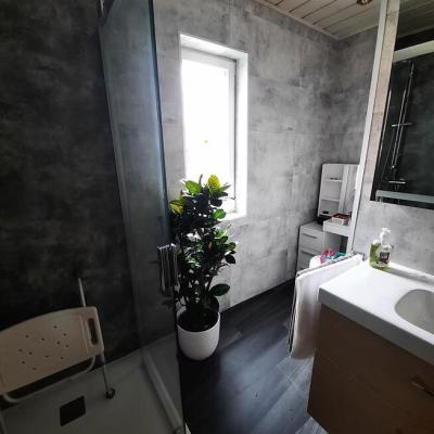 F2da38 2bf38700ae2544a3bef7376deea74118mv2