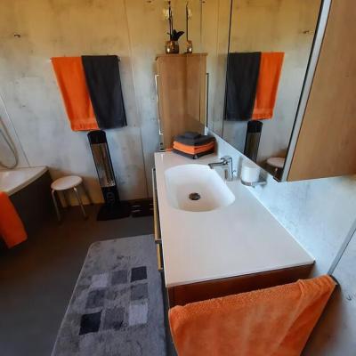 F2da38 93f25e7839c04b23a59eb5d3800b88c6mv2